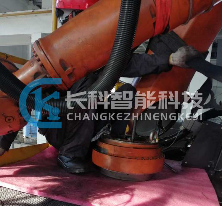 庫卡機器人減速機與平衡缸維修 庫卡機器人減速機與平衡缸維修